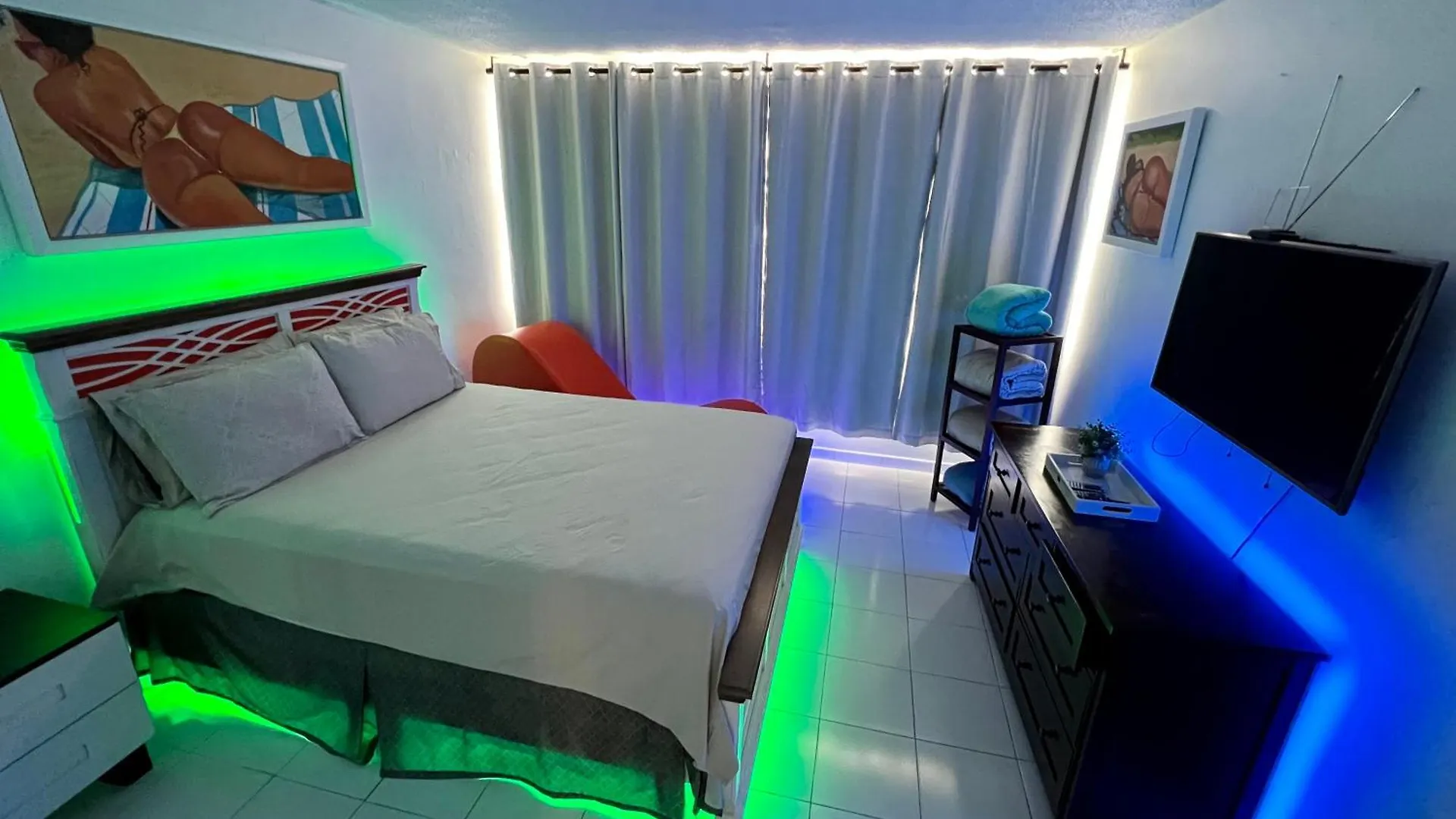 Hobie Beachfront Apartment Isla Verde San Juan 0*,