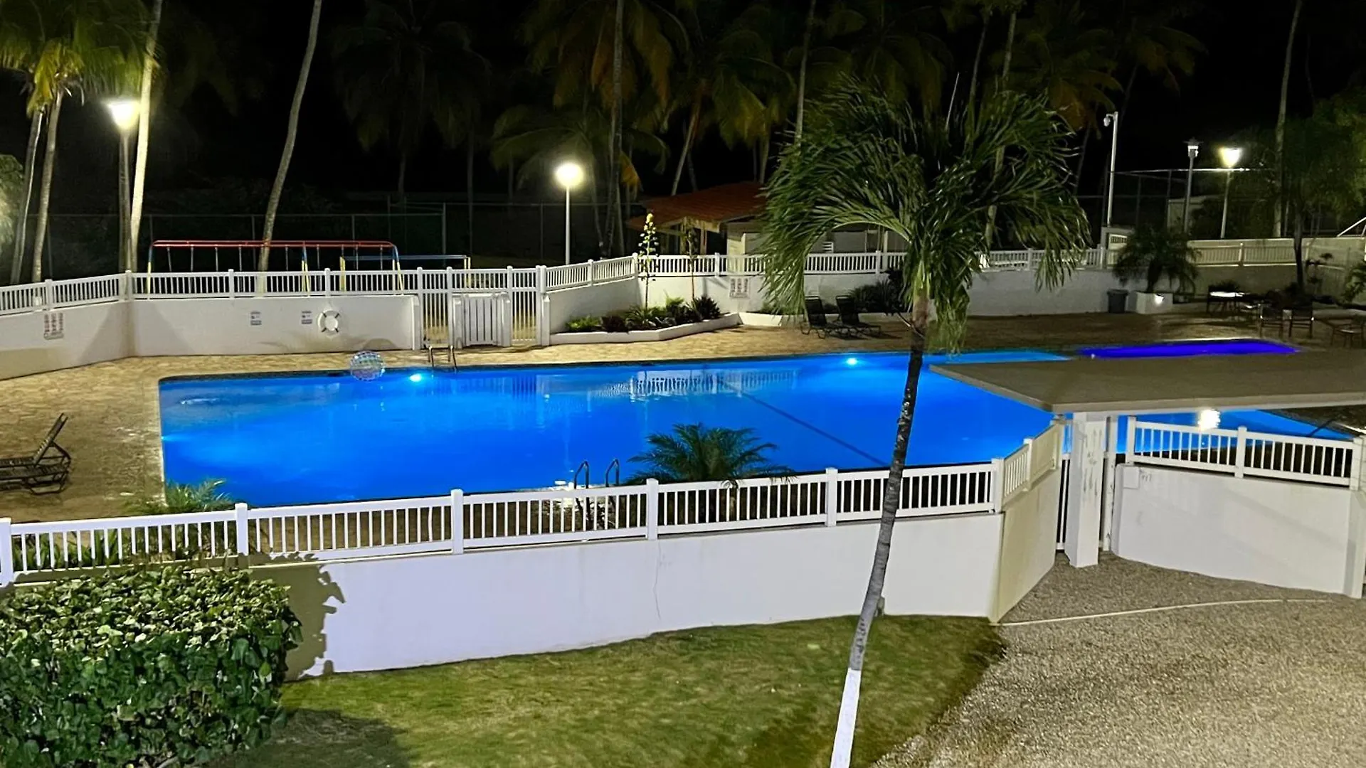 Hobie Beachfront Apartment Isla Verde San Juan